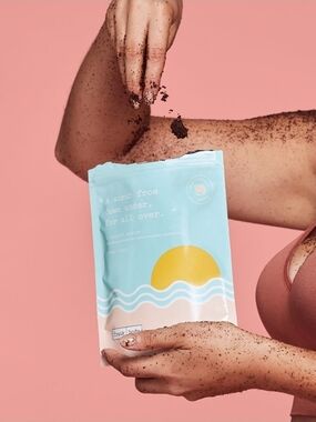 Frank Body A- Beauty Scrub Australian Coffee Scrub - NEW